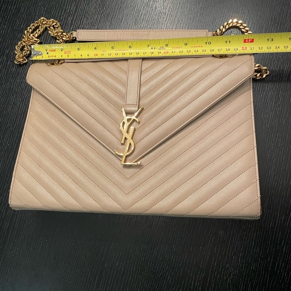 Saint Laurent Nude Bag With Gold Chain, Front Flap, Shoulder Bag - Picture 11 of 13